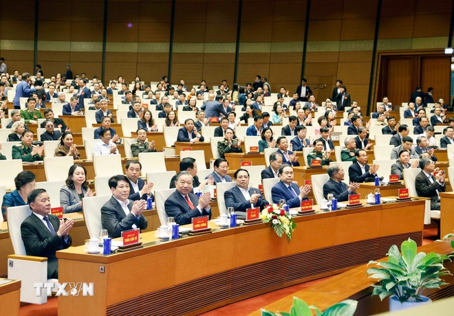   Tổng Bí thư Tô Lâm và các đồng chí lãnh đạo, nguyên lãnh đạo Đảng Nhà nước dự hội nghị tại điểm cầu Hội trường Diên Hồng. (Ảnh: TTXVN)