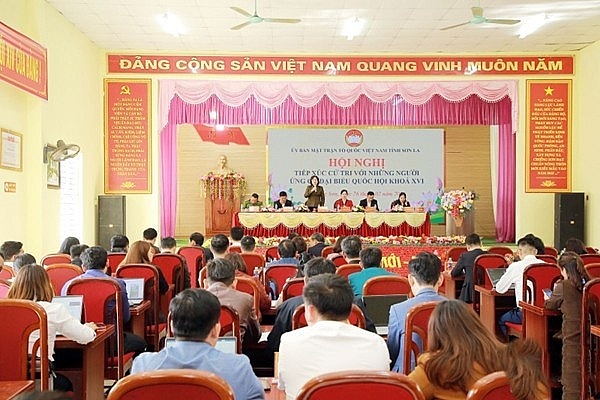 Ngành Ngân hàng đồng hành phát triển kinh tế – xã hội vùng biên giới Sơn La Ngành Ngân hàng đồng hành phát triển kinh tế – xã hội vùng biên giới Sơn La