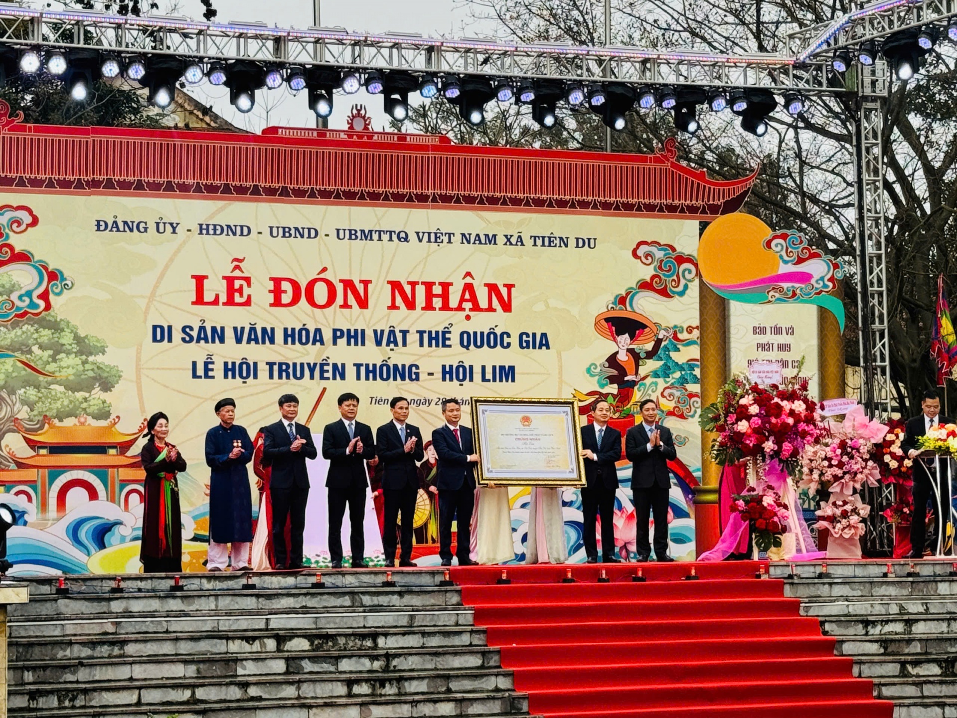 Bắc Ninh đón nhận danh hiệu Di sản văn hóa phi vật thể Quốc gia đối với hội Lim