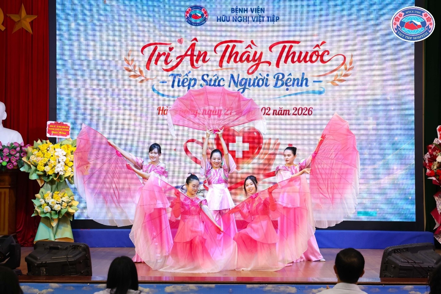 Dấu ấn ấm áp tại Bệnh viện Hữu Nghị Việt Tiệp (Hải Phòng) nhân Ngày Thầy thuốc Việt Nam