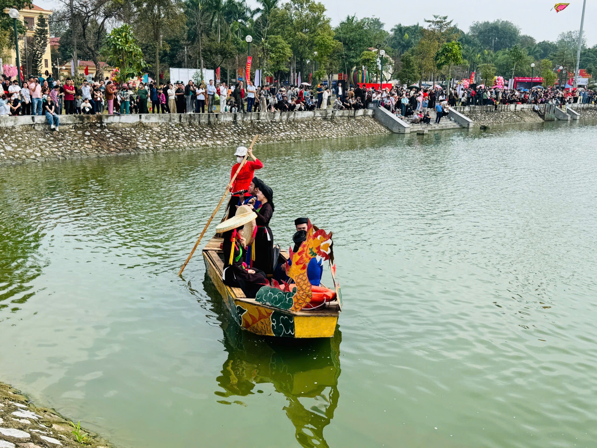 Bắc Ninh khai mạc Festival và đón bằng ghi danh di sản của UNESCO vào tối 27/3