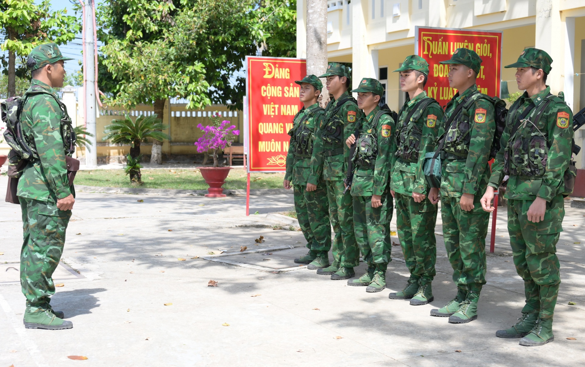 Bộ đội Biên phòng bảo vệ vững chắc chủ quyền biên giới Tây Nam Bộ đội Biên phòng bảo vệ vững chắc chủ quyền biên giới Tây Nam