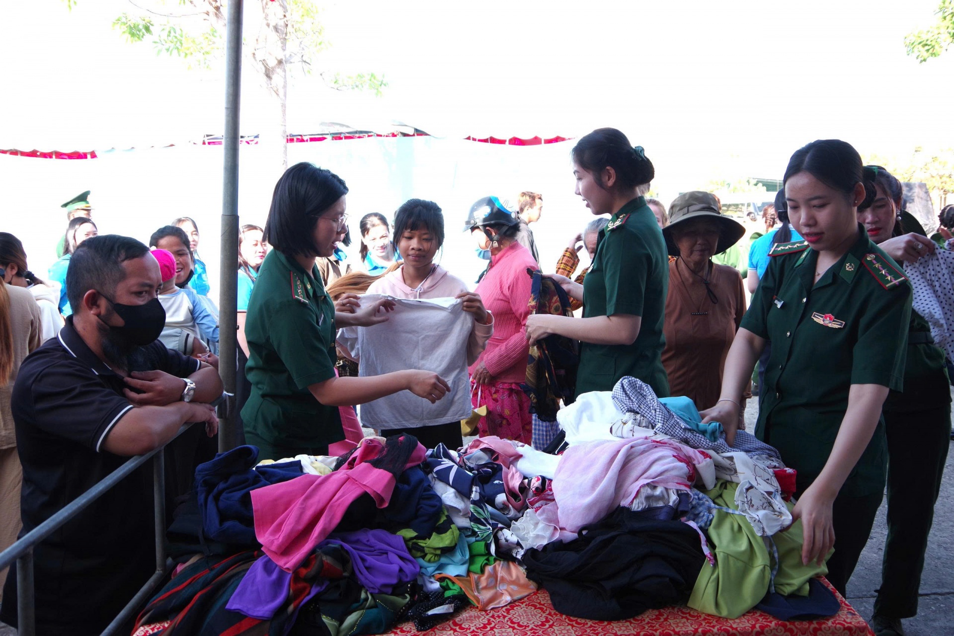 Bộ đội Biên phòng bảo vệ vững chắc chủ quyền biên giới Tây Nam Bộ đội Biên phòng bảo vệ vững chắc chủ quyền biên giới Tây Nam