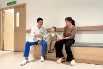 Kỳ tích hồi sinh bé 3 tuổi đuối nước