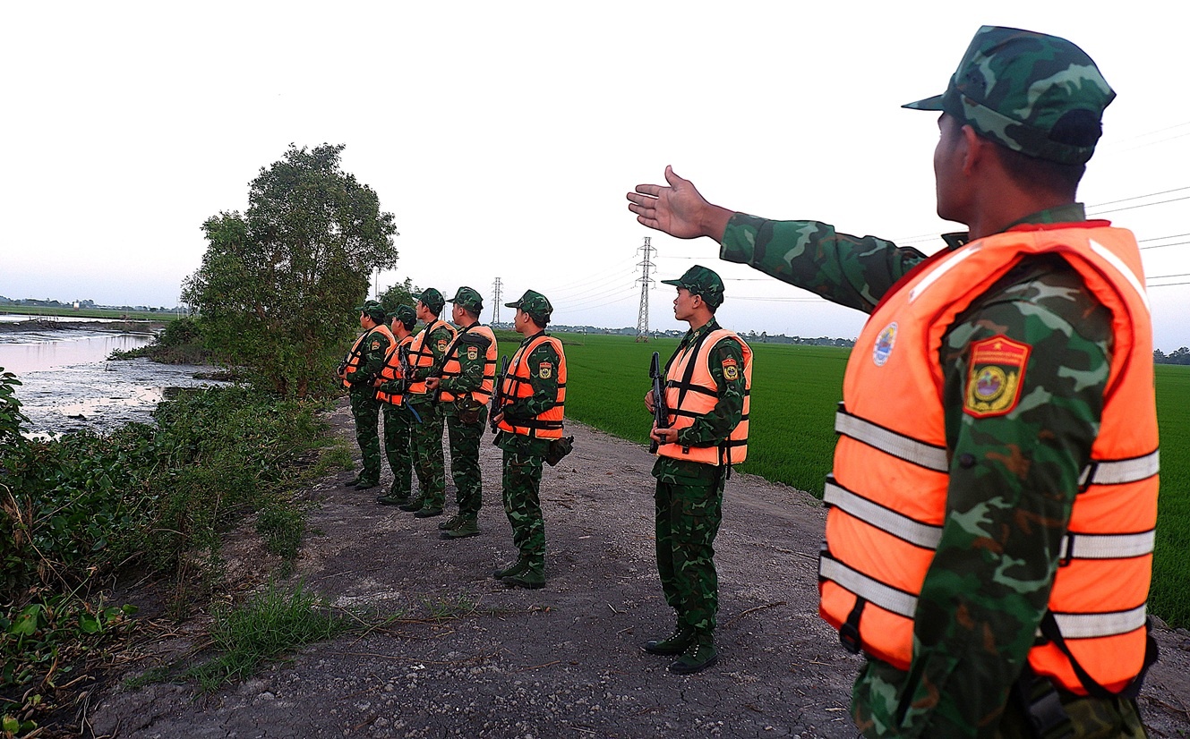 Bộ đội Biên phòng bảo vệ vững chắc chủ quyền biên giới Tây Nam Bộ đội Biên phòng bảo vệ vững chắc chủ quyền biên giới Tây Nam