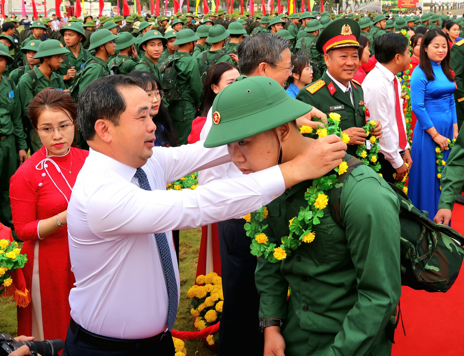 Trang trọng, an toàn Lễ giao, nhận quân tại 46 điểm của Quân khu 9