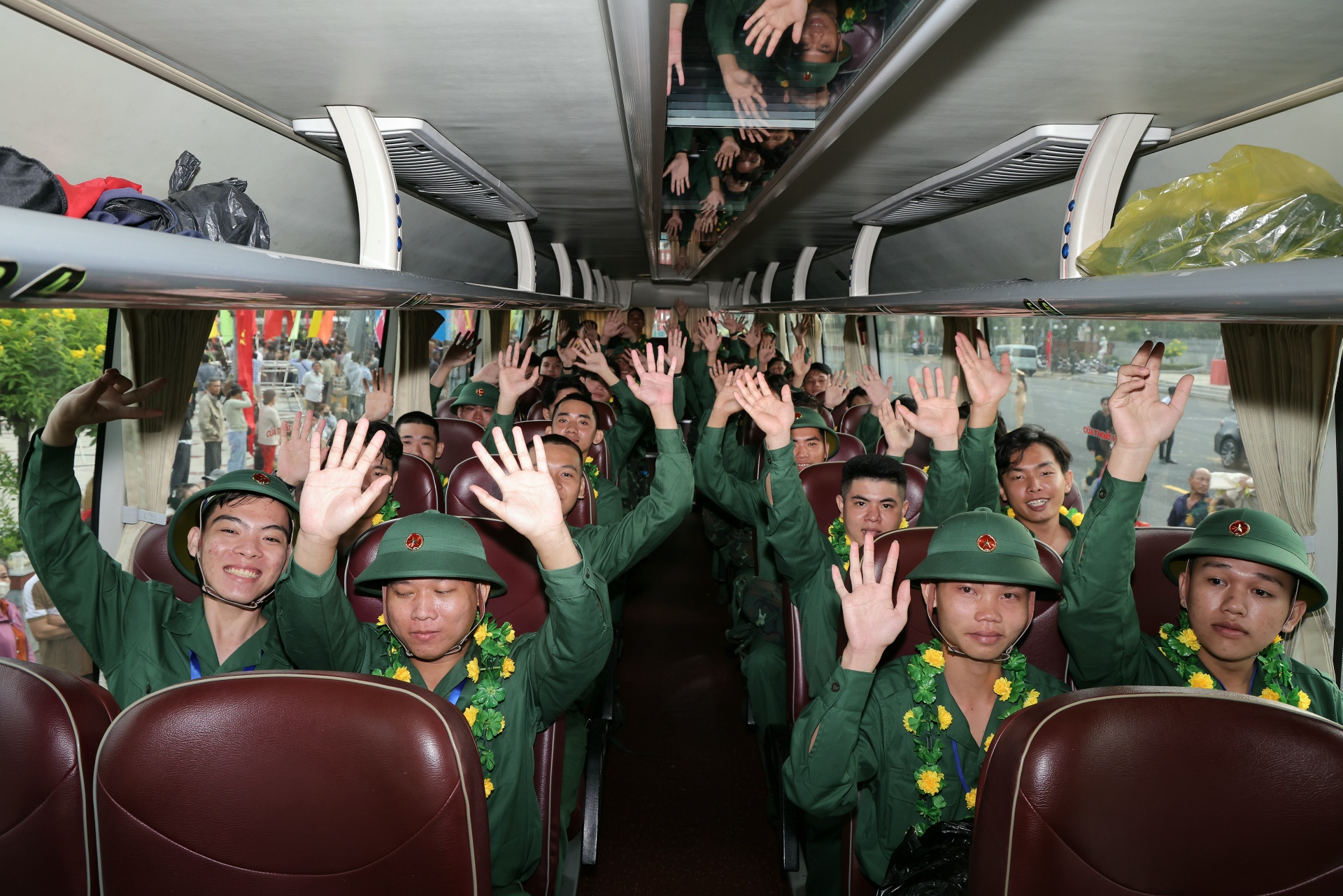 Trang trọng, an toàn Lễ giao, nhận quân tại 46 điểm của Quân khu 9