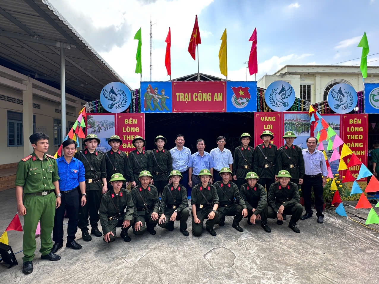 Trang trọng, an toàn Lễ giao, nhận quân tại 46 điểm của Quân khu 9