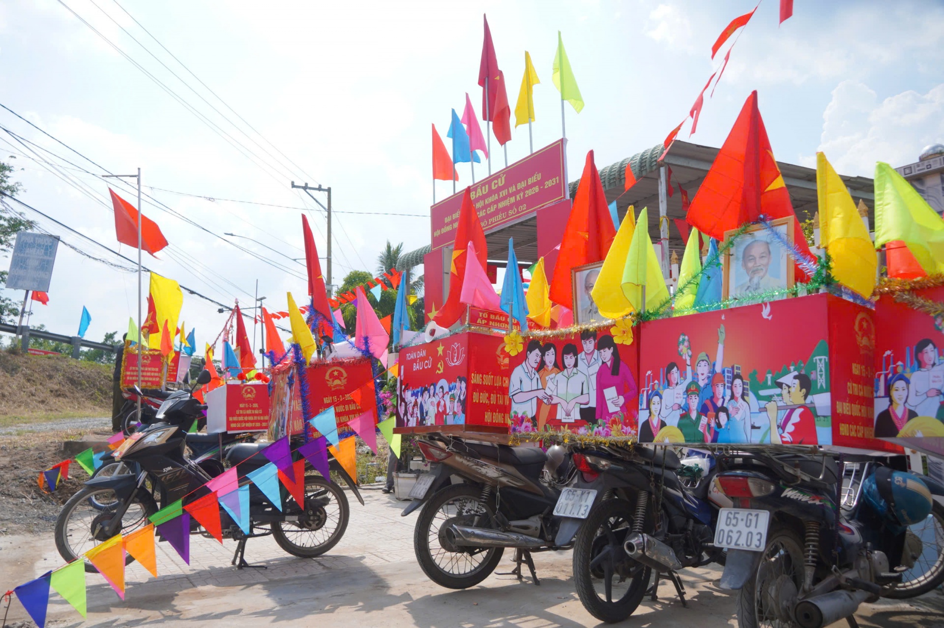 Phó Chủ tịch Quốc hội Trần Quang Phương làm việc với Ủy ban Bầu cử thành phố Cần Thơ