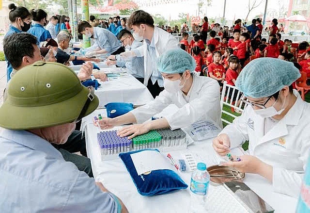 MEDLATEC đón Huân chương Lao động hạng Nhì – Dấu mốc tự hào trên hành trình 30 năm phát triển