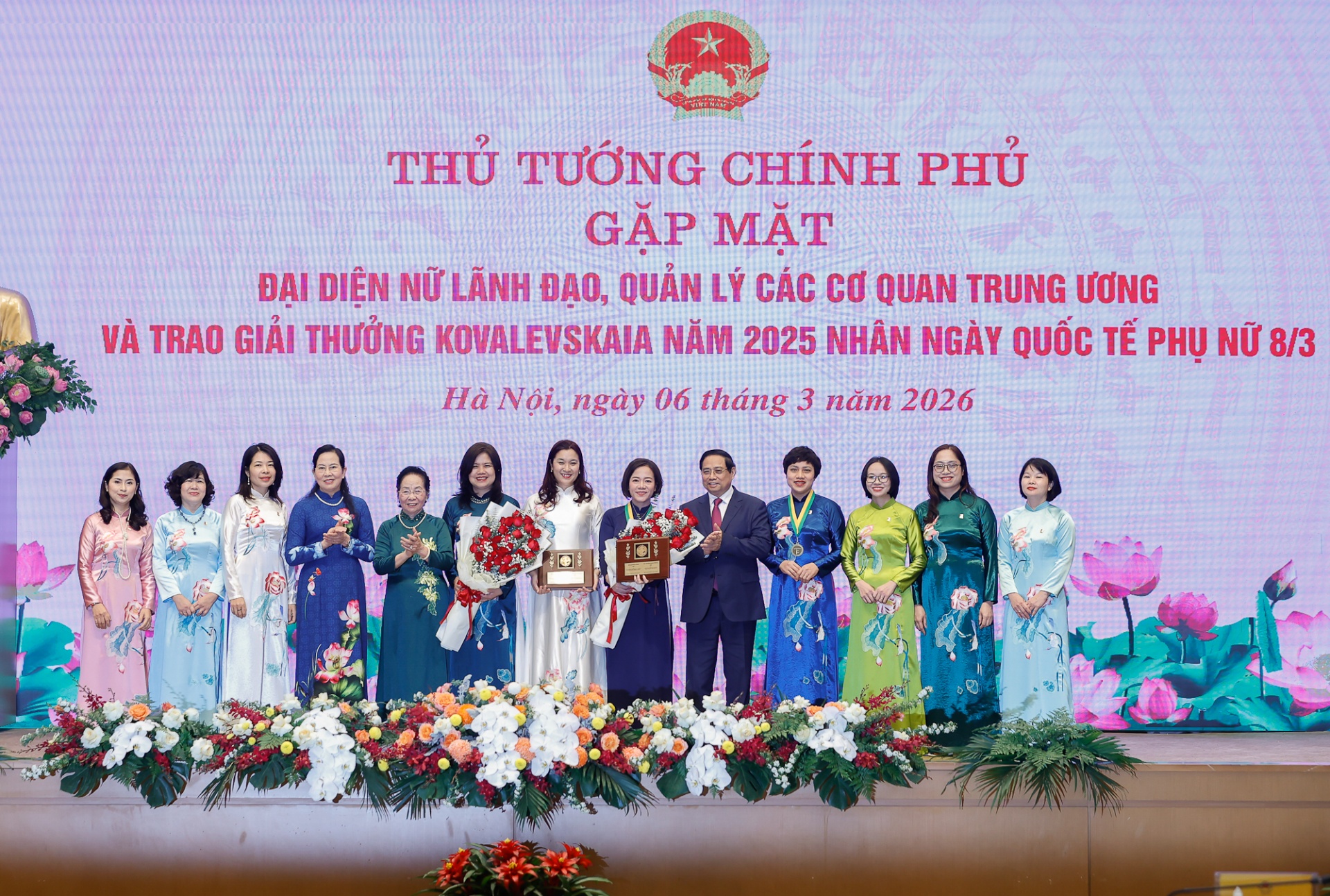   Thủ tướng: Gần 30 nhà khoa học nữ đã nhận giải thưởng Kovalevskaia trong hơn 40 năm qua chính là hiện thân của trí tuệ và sự cống hiến - Ảnh: VGP