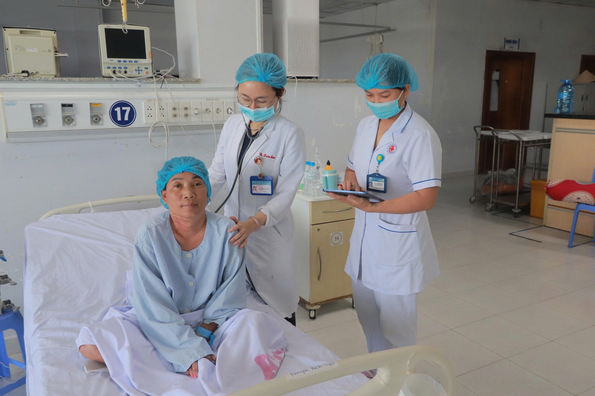 Giành lại sự sống cho bệnh nhân nhiễm não mô cầu type B nguy kịch