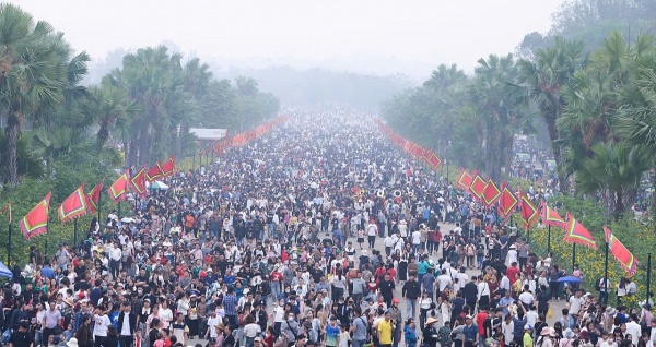 Lễ hội và bài toán môi trường ở đất Tổ