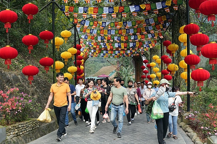 Lễ hội và bài toán môi trường ở đất Tổ (kỳ 3)