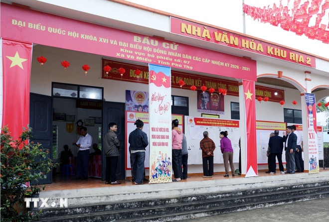 Dùng tiếng nói dân tộc tuyên truyền đến cử tri xứ Mường