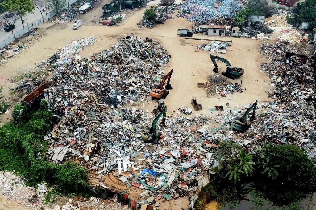 Đại Mỗ: Bãi rác trên đất nông nghiệp đe dọa môi trường và sức khỏe cộng đồng