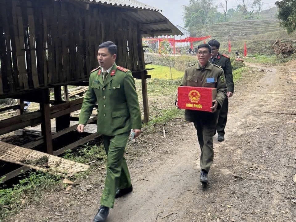 undefined Công an tỉnh Tuyên Quang, quyết tâm đảm bảo quyền lợi của cử tri