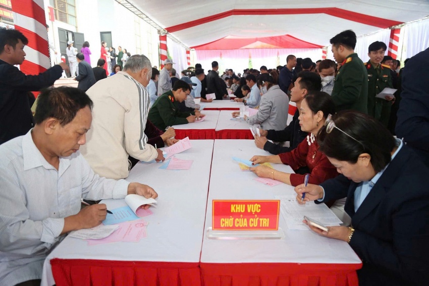 Ngày hội bầu cử ở Tuyên Quang: Niềm tin của cử tri gửi trọn qua từng lá phiếu