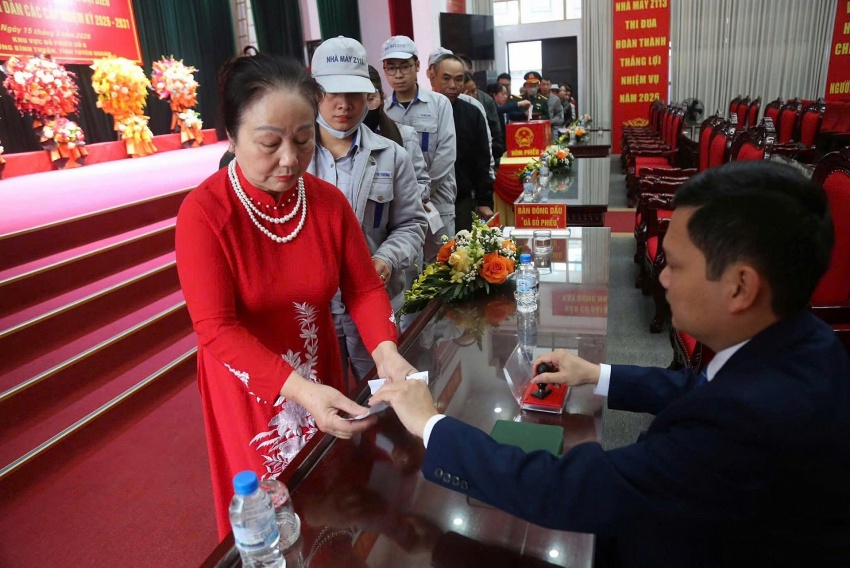 Ngày hội bầu cử ở Tuyên Quang: Niềm tin của cử tri gửi trọn qua từng lá phiếu