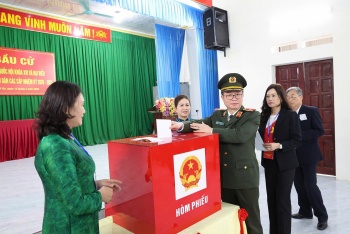 Phú Thọ: Lực lượng Công an tỉnh trang nghiêm tham gia bầu cử