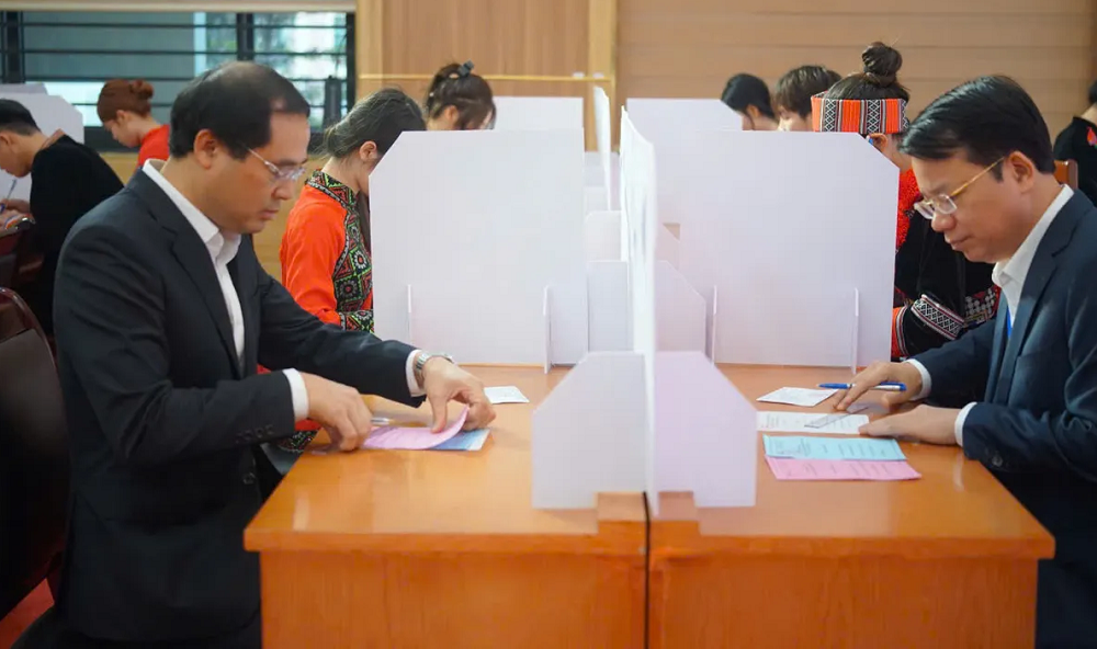 Công tác chuẩn bị được triển khai đồng bộ, nghiêm túc. Công tác chuẩn bị được triển khai đồng bộ, nghiêm túc.