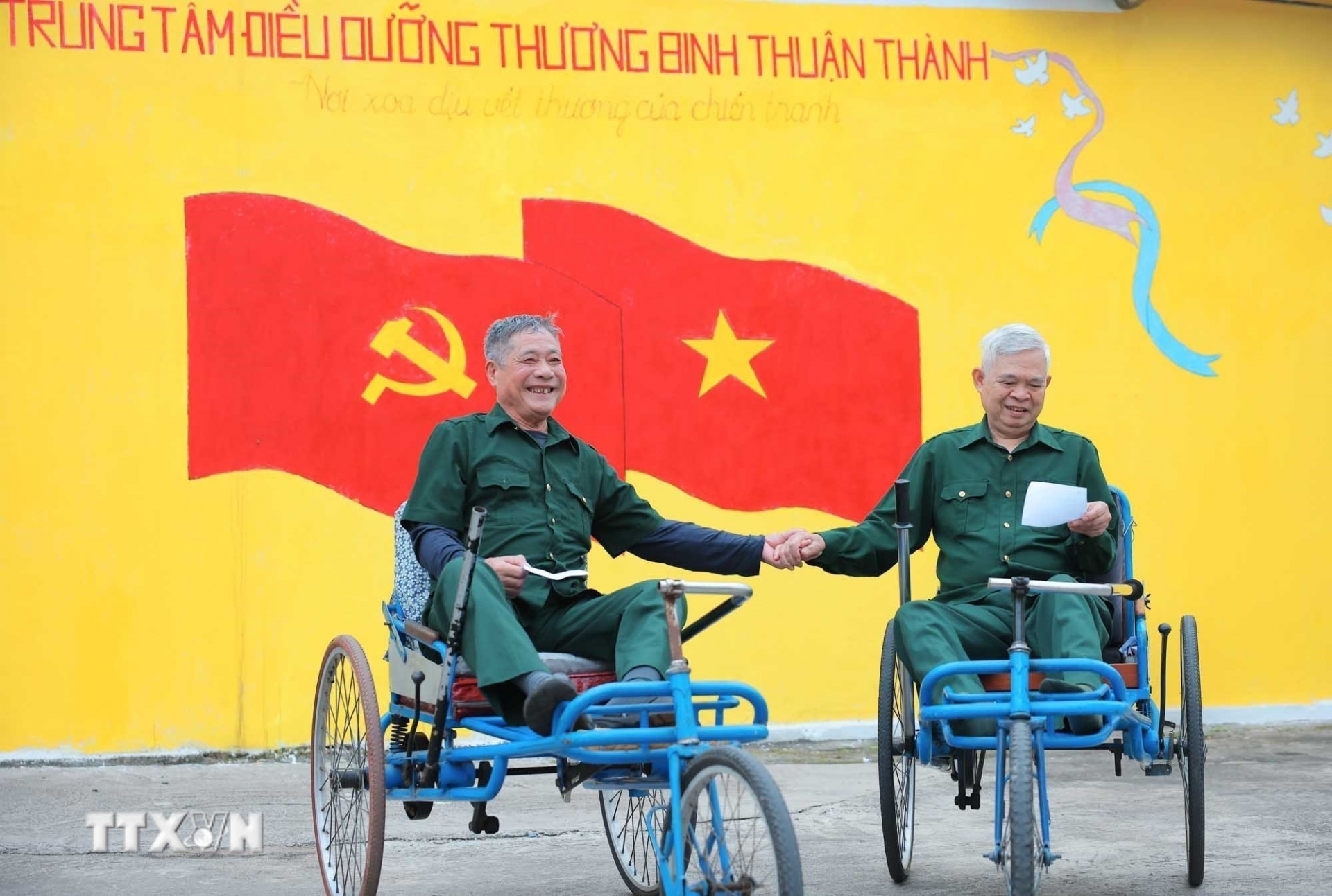 Ngày hội non sông và trọng trách trước Nhân dân