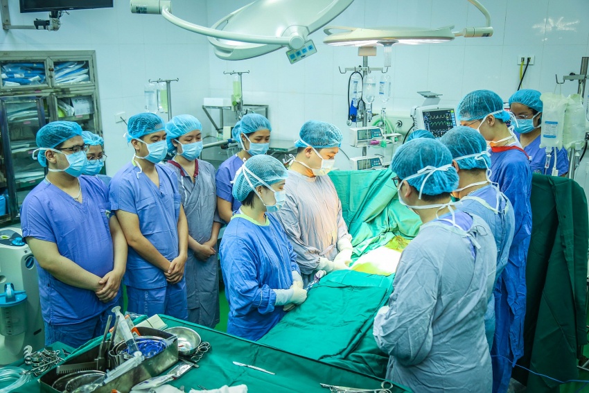 Ghép tạng theo chuỗi domino: Dấu mốc mới trong y khoa tại Việt Nam Ghép tạng theo chuỗi domino: Dấu mốc mới trong y khoa tại Việt Nam