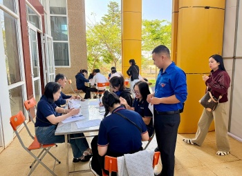 Lan tỏa tinh thần hiến máu cứu người tại Phân hiệu Trường Đại học Luật Hà Nội – Đắk Lắk.