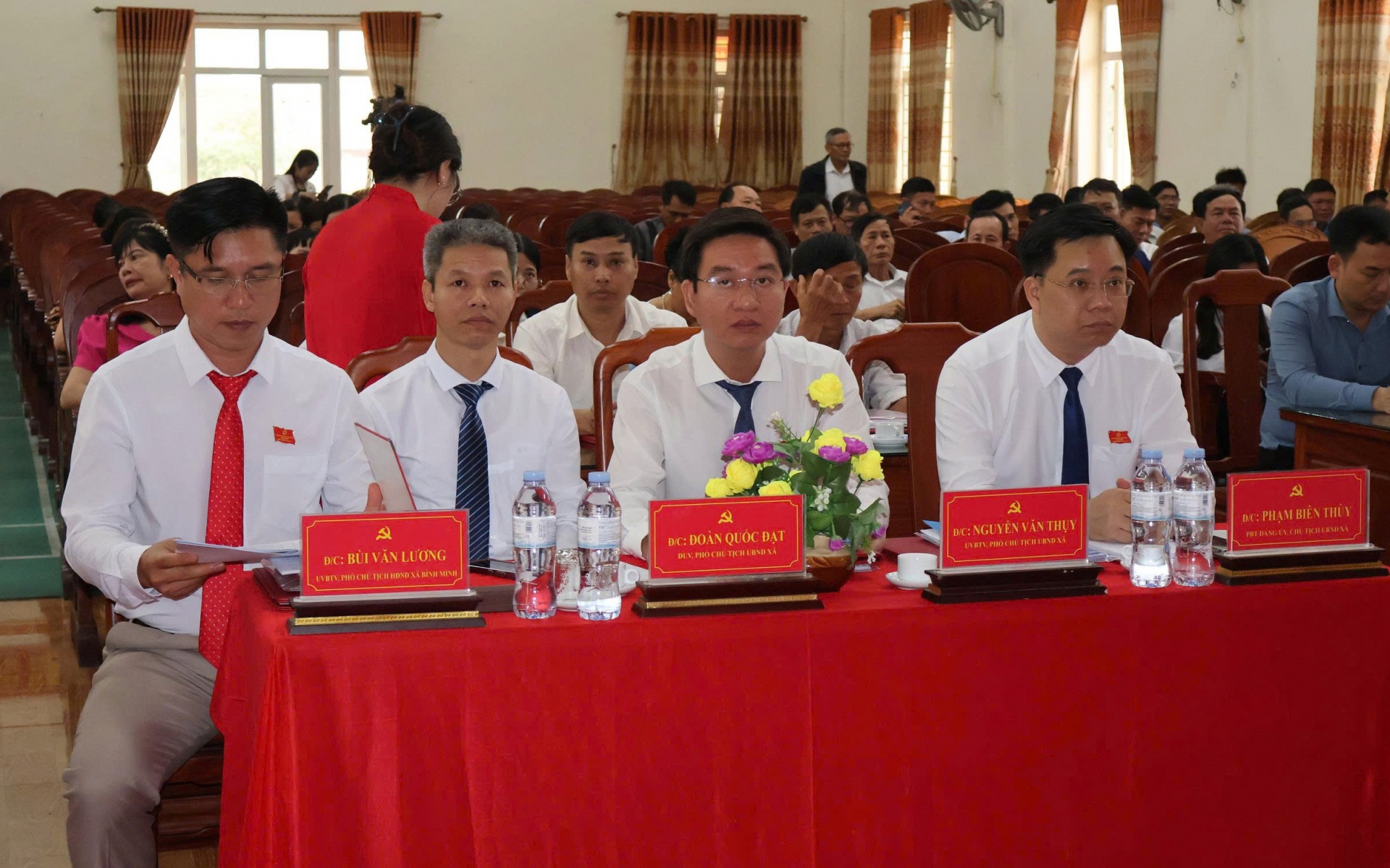 Ninh Bình: Kỳ họp thứ nhất Hội đồng nhân dân xã Bình Minh khoá II, nhiệm kỳ 2026-2031 kiện toàn các chức danh chủ chốt HĐND và UBND