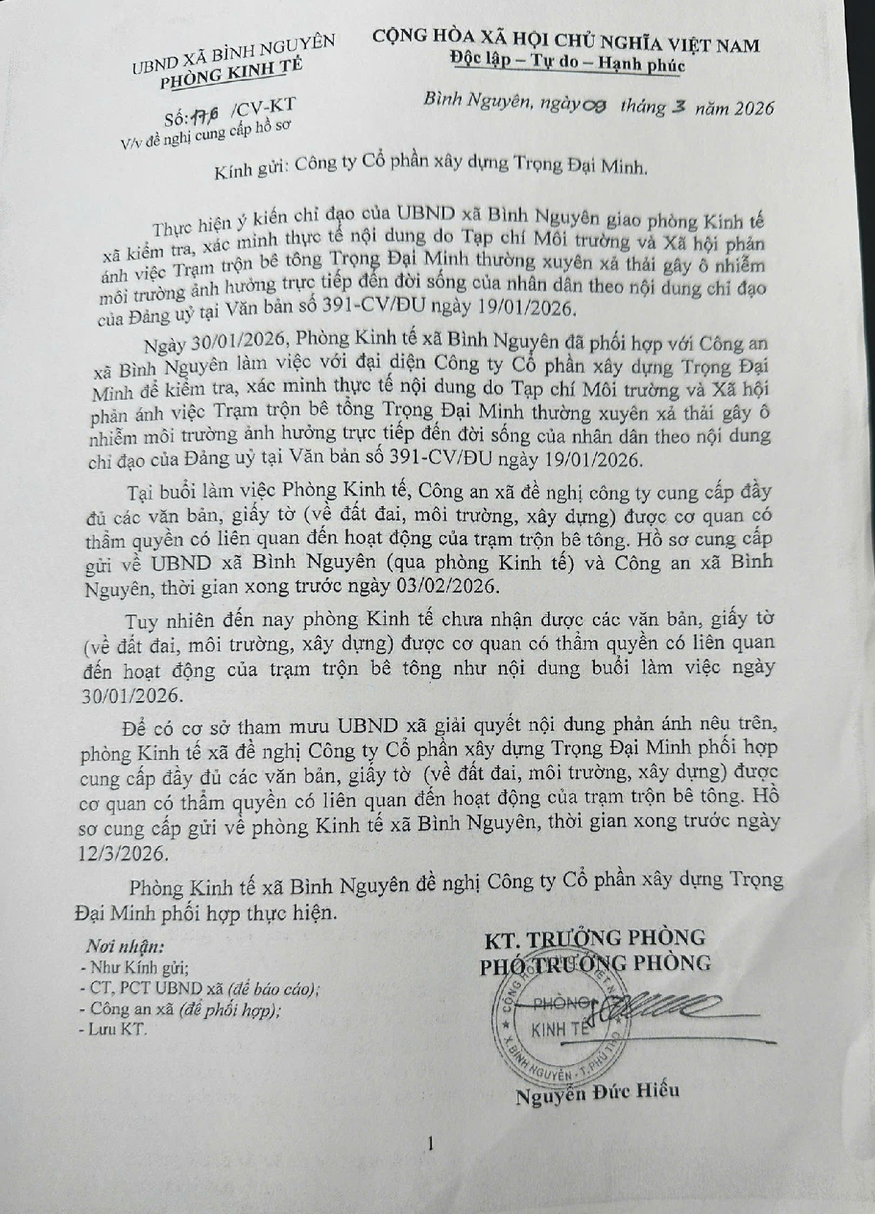 “Văn bản của UBND xã Bình Nguyên đề nghị doanh nghiệp cung cấp hồ sơ liên quan đến hoạt động trạm trộn bê tông, trong đó có các tài liệu về môi trường.” “Văn bản của UBND xã Bình Nguyên đề nghị doanh nghiệp cung cấp hồ sơ liên quan đến hoạt động trạm trộn bê tông, trong đó có các tài liệu về môi trường.”