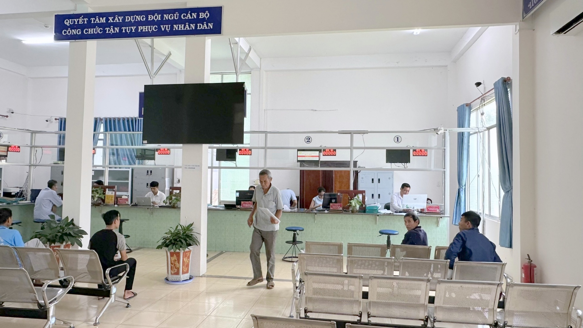 Chuyển biến từ mô hình hành chính công ở Cần Thơ: Gần dân hơn, nhanh hơn