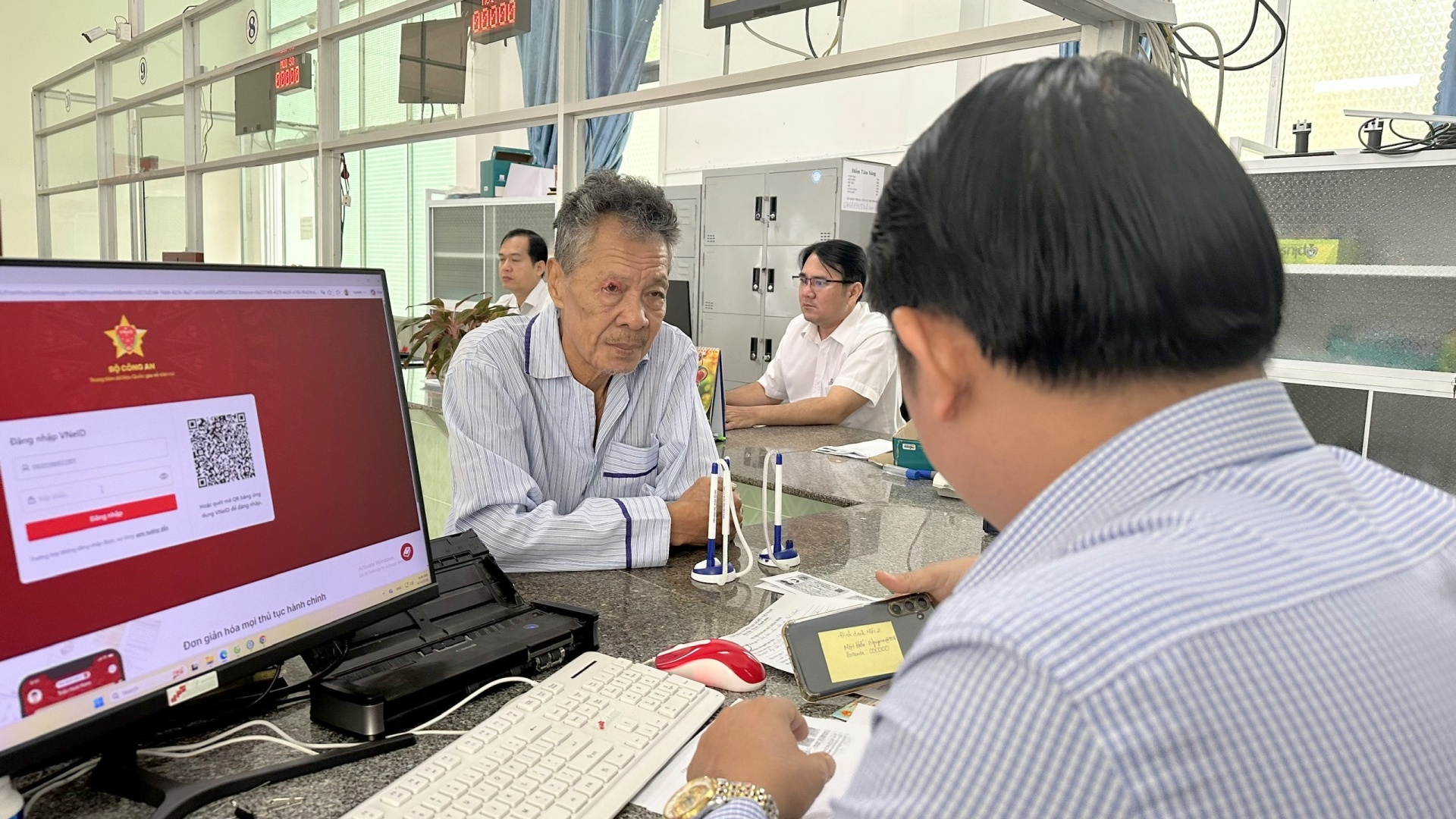 Chuyển biến từ mô hình hành chính công ở Cần Thơ: Gần dân hơn, nhanh hơn