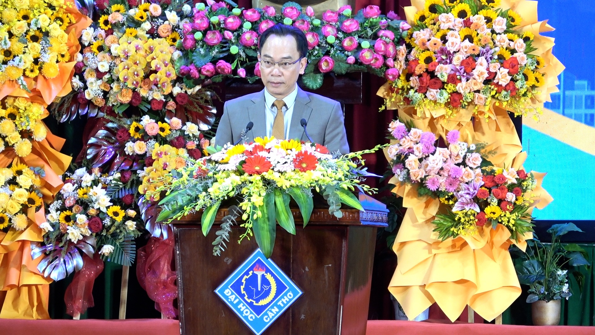 Đại học Cần Thơ: Những dấu ấn trên chặng đường 60 năm