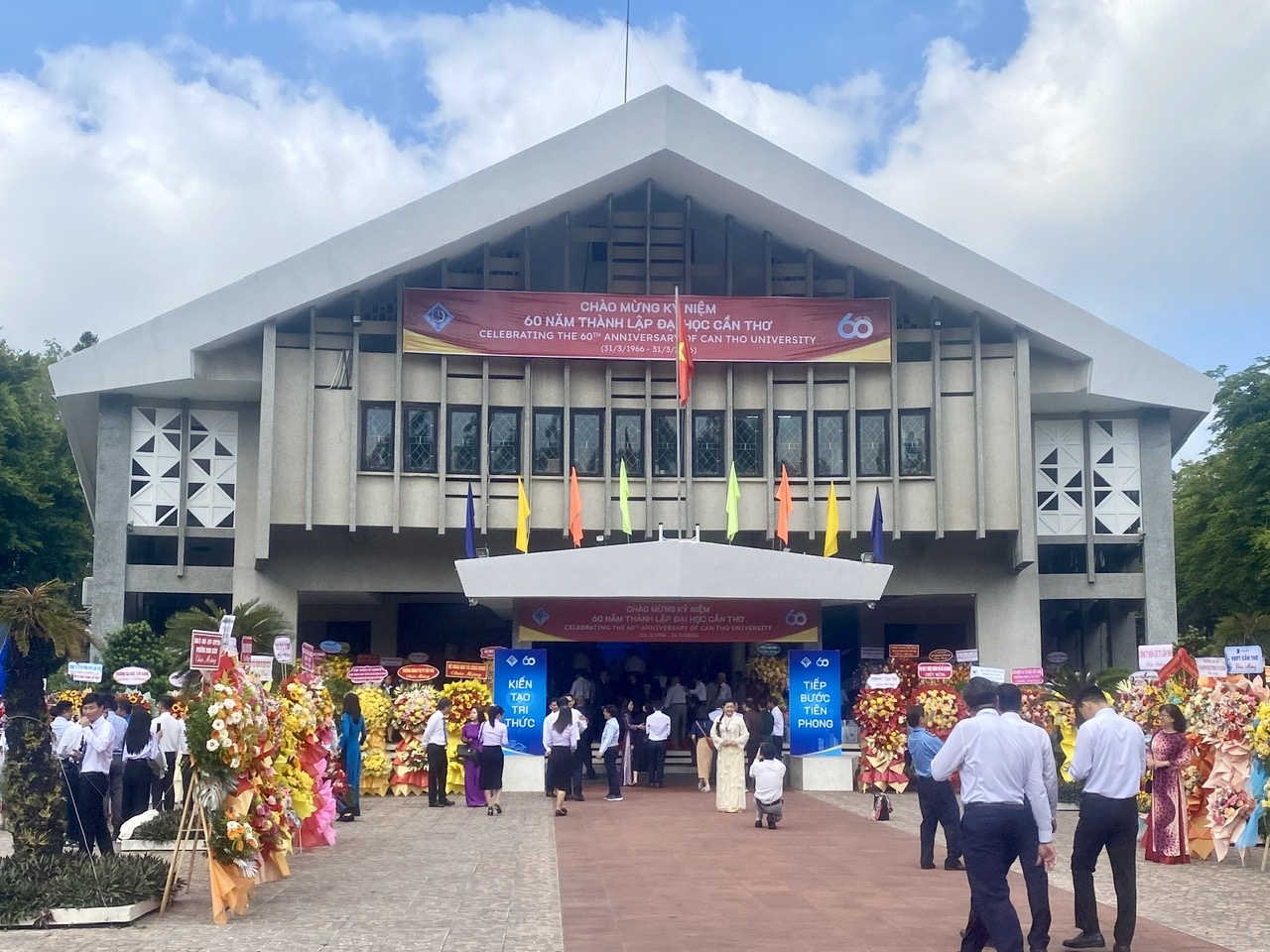 Đại học Cần Thơ: Những dấu ấn trên chặng đường 60 năm