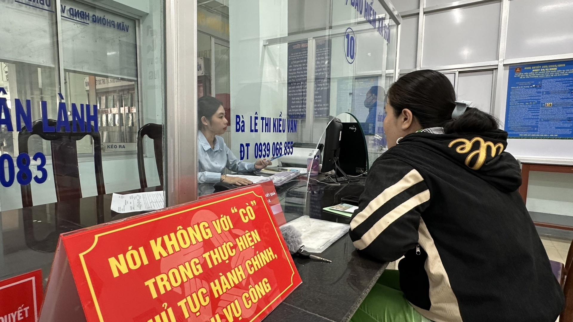 Trung tâm hành chính công Ô Môn (Cần Thơ): Không trễ hẹn giữa áp lực hồ sơ gia tăng