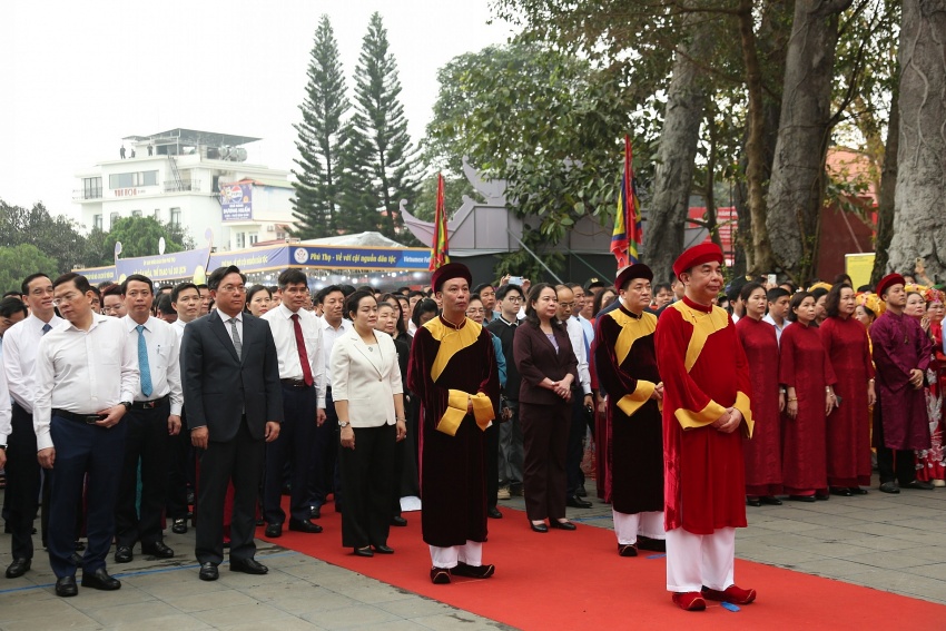 Phú Thọ: Phó Chủ tịch nước Võ Thị Ánh Xuân cùng nhiều lãnh đaọ Bộ, ngành dự lễ Khai hội Tây Thiên Phú Thọ: Phó Chủ tịch nước Võ Thị Ánh Xuân cùng nhiều lãnh đaọ Bộ, ngành dự lễ Khai hội Tây Thiên