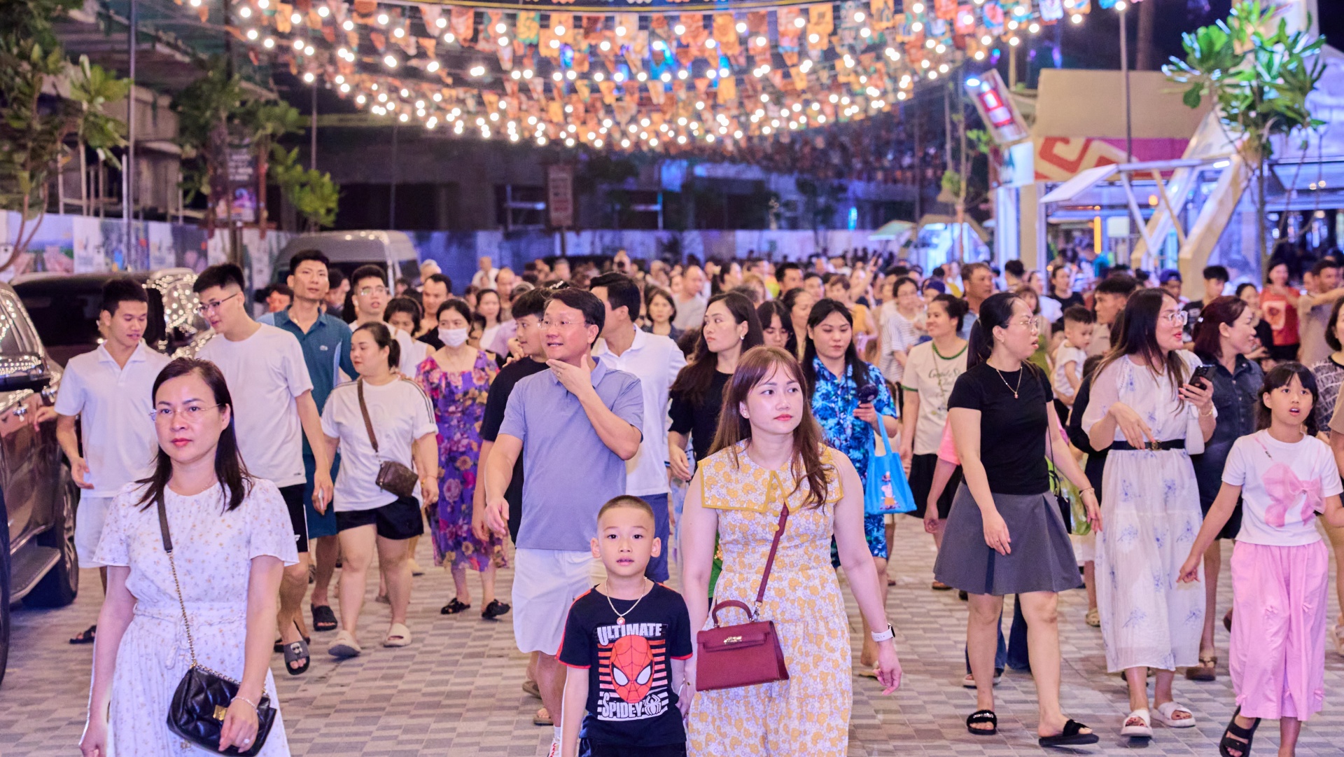 ‘Trạm dừng” trải nghiệm nhịp sống mới của Cát Bà 