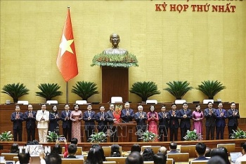 Quốc hội khóa XVI bầu 6 Phó Chủ tịch Quốc hội, trong đó có 2 thành viên là nữ