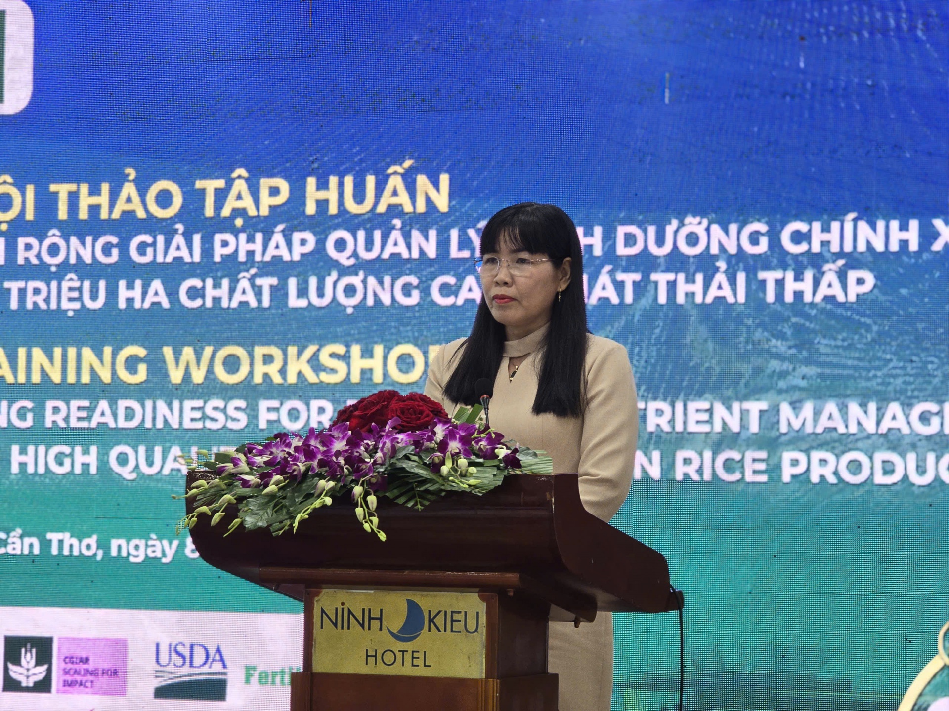 Giúp nông dân miền Tây tăng hiệu quả sản xuất lúa chất lượng cao, phát thải thấp Giúp nông dân miền Tây tăng hiệu quả sản xuất lúa chất lượng cao, phát thải thấp