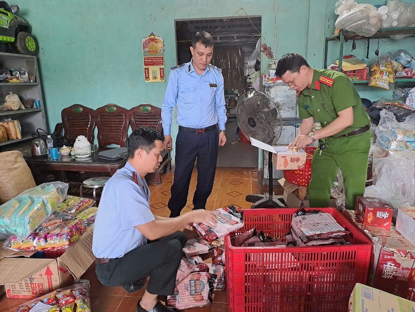 Tuyên Quang: Siết chặt kiểm soát thực phẩm bẩn, bảo vệ sức khỏe cộng đồng từ gốc Tuyên Quang: Siết chặt kiểm soát thực phẩm bẩn, bảo vệ sức khỏe cộng đồng từ gốc