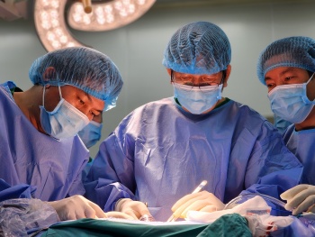 Cần Thơ: Lần đầu tiên ghép thận thành công từ người hiến sống