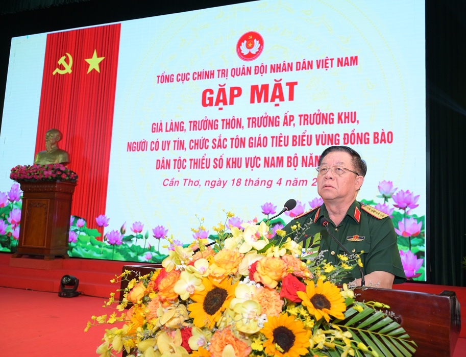 Cần Thơ: Tổ chức Chương trình gặp mặt già làng, trưởng thôn, trưởng ấp, trưởng khu, người có uy tín, chức sắc tôn giáo khu vực Nam Bộ