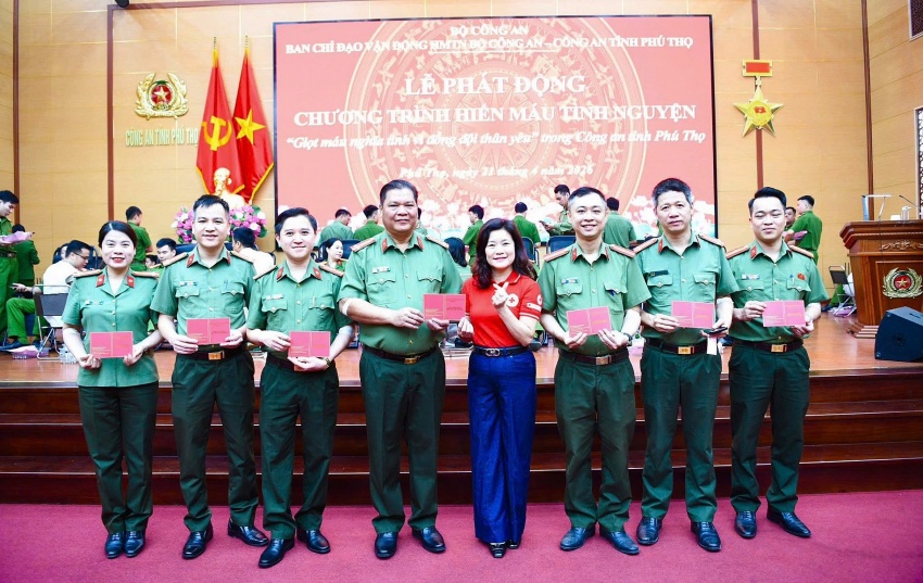 Phú Thọ: Hàng trăm cán bộ, chiến sĩ Công an tỉnh tham gia hiến máu