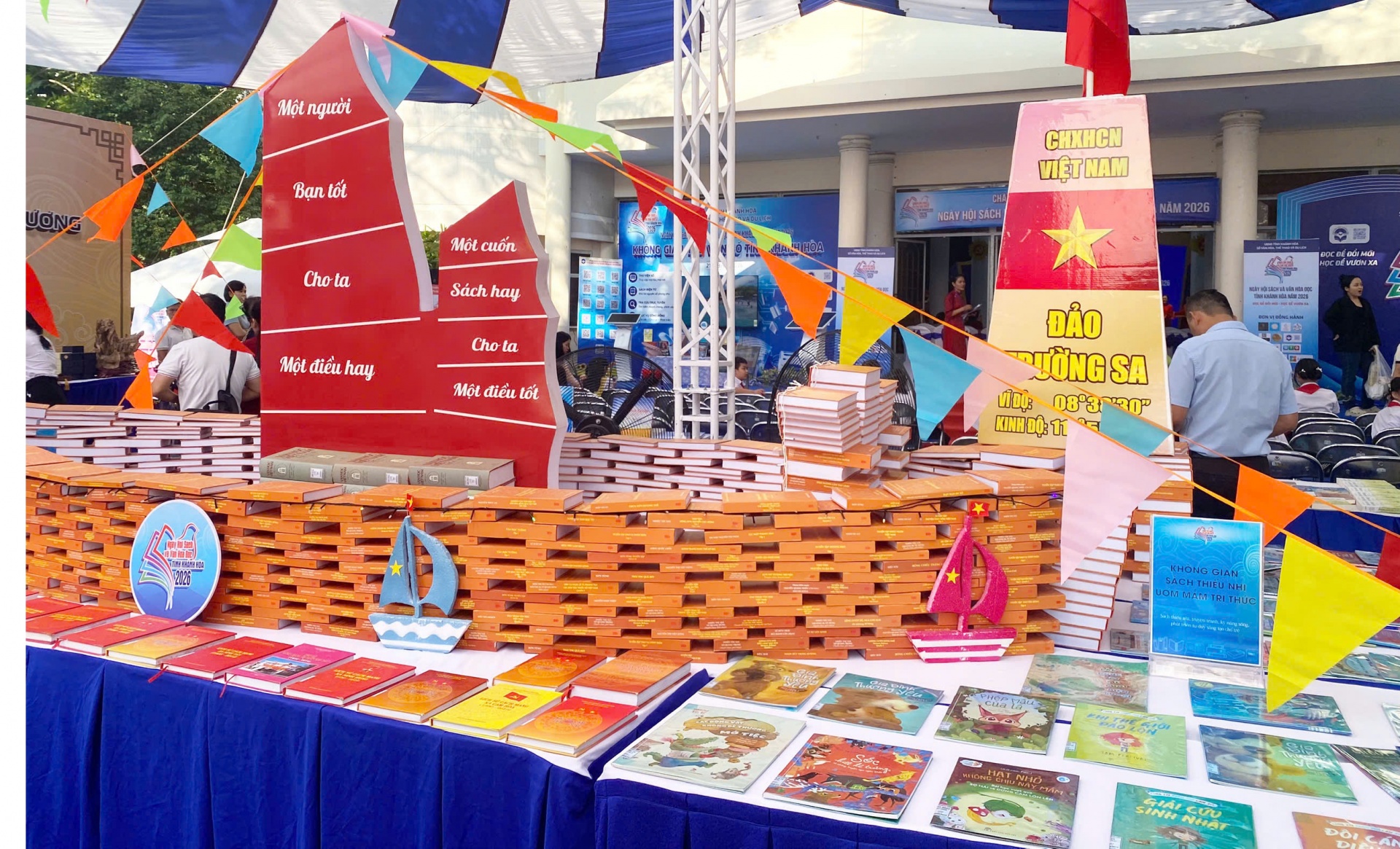 “Đọc để đổi mới – Học để vươn xa”