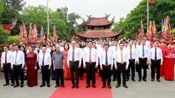 Phú Thọ: Trang nghiêm lễ dâng hương Đức Quốc Tổ Lạc Long Quân và Tổ Mẫu Âu Cơ
