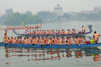 Phú Thọ: Sôi nổi Giải bơi chải tại Công viên Văn Lang trong dịp Lễ hội Đền Hùng
