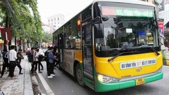 phu tho tam dung 2 tuyen xe buyt tu 15