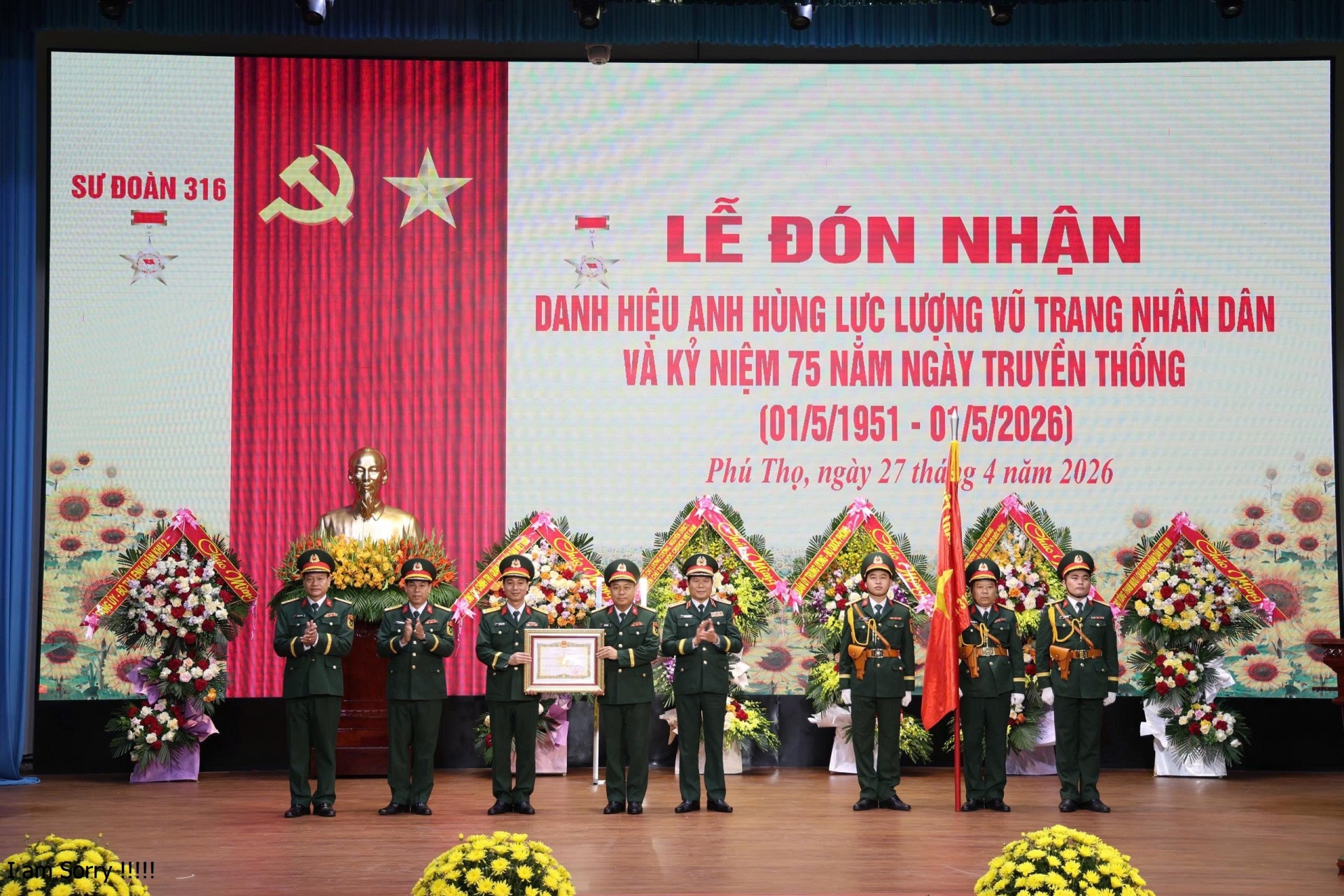 Sư đoàn 316 đón nhận danh hiệu Anh hùng Lực lượng vũ trang nhân dân