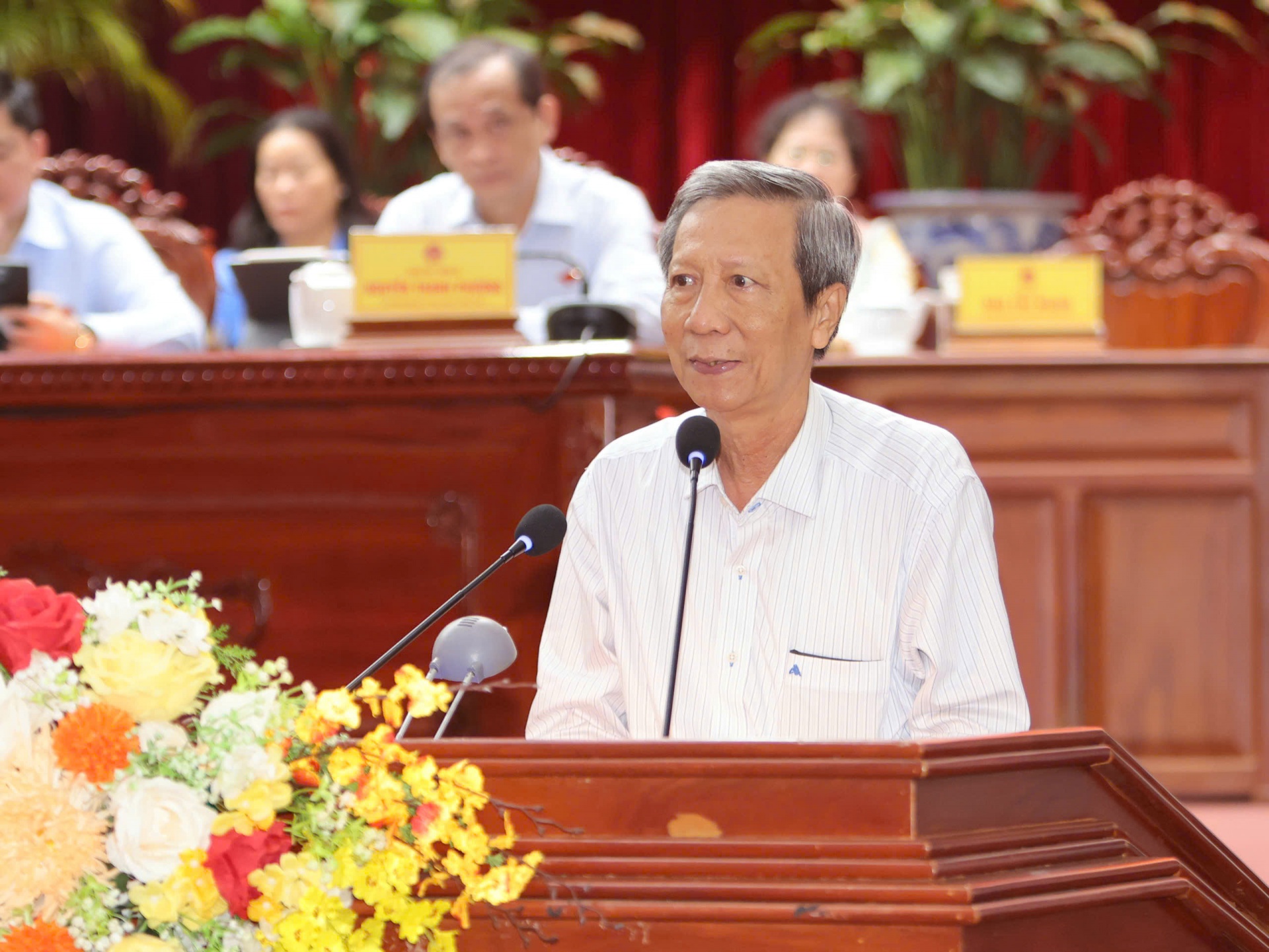 Cử tri Cần Thơ kiến nghị nhiều vấn đề về y tế, khoa học công nghệ và tổ chức bộ máy