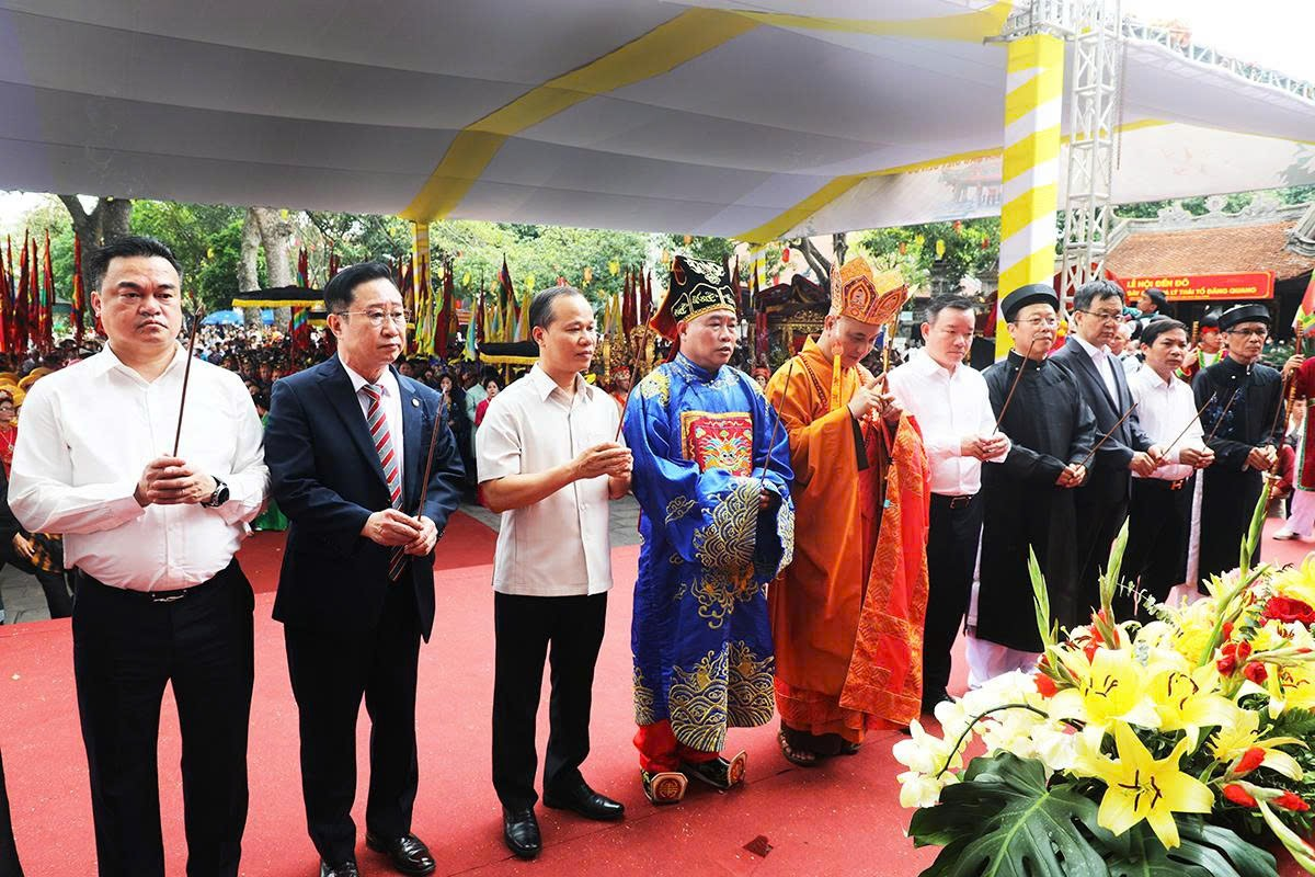 Bắc Ninh: Tưng bừng khai hội Đền Đô năm 2026